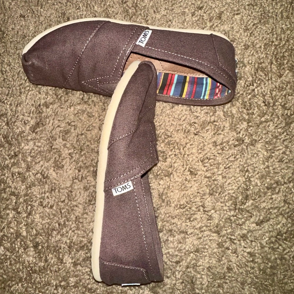 Womens Toms
